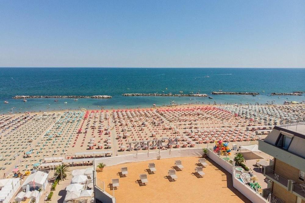 Hotel Nord Est Cattolica Esterno foto