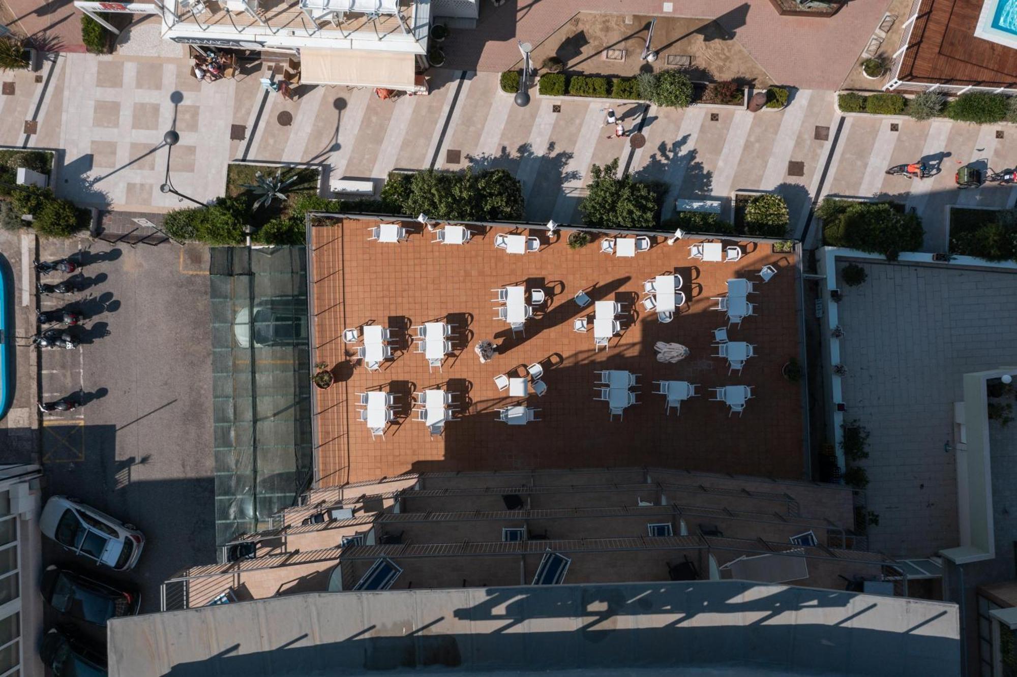 Hotel Nord Est Cattolica Esterno foto
