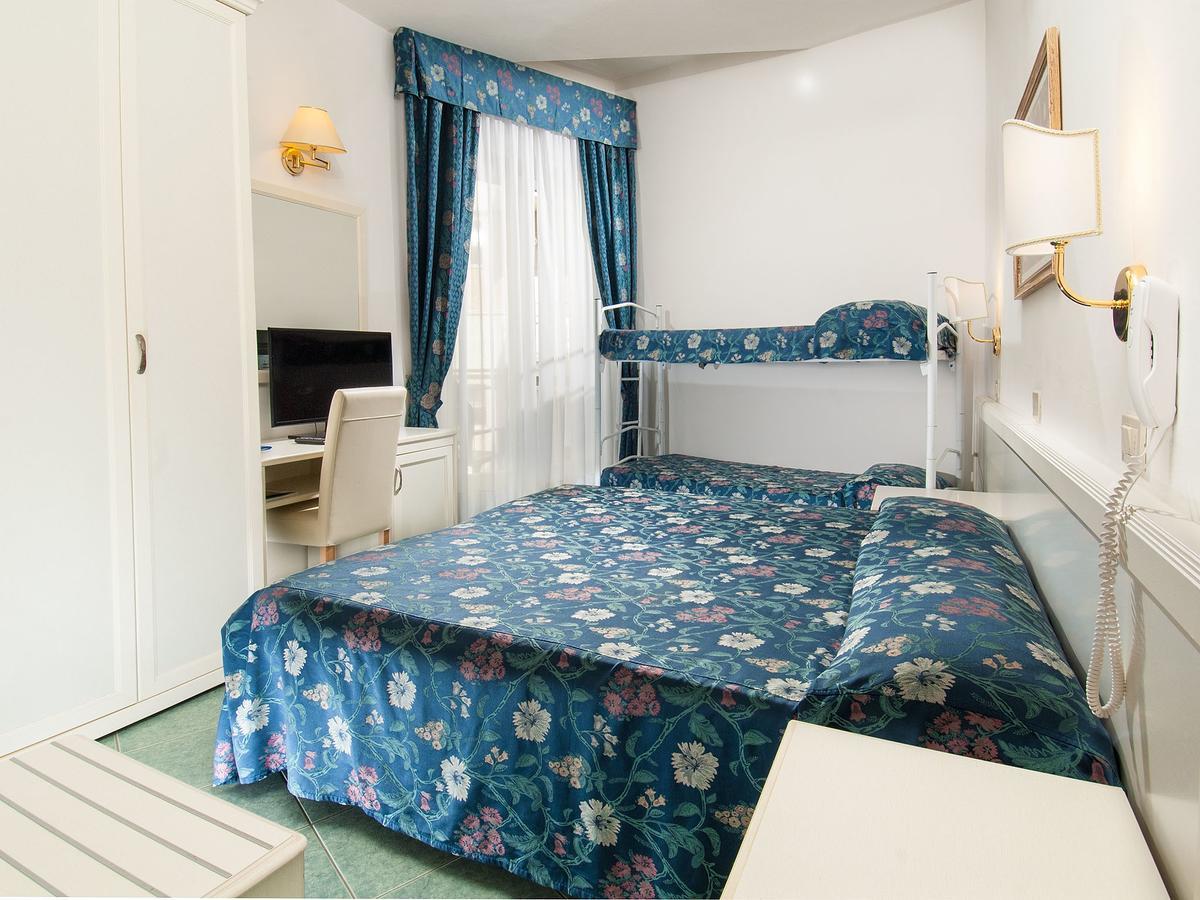 Hotel Nord Est Cattolica Esterno foto