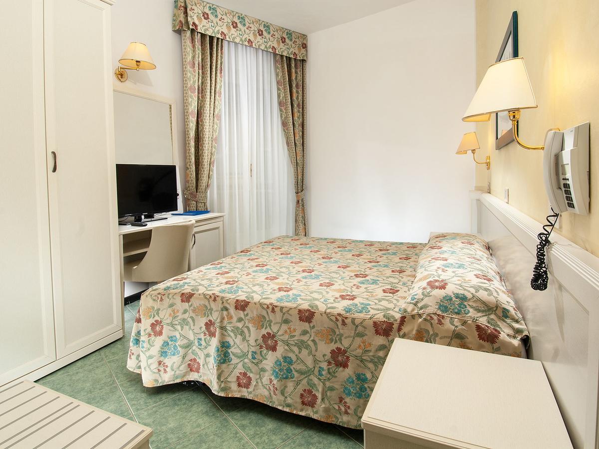 Hotel Nord Est Cattolica Esterno foto
